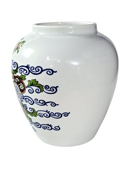 virginia delft tobacco jar Williamsburg Delft Blue Apothecary Jar
